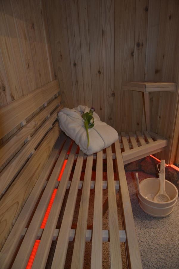 Eifel Kate, Relaxen Mit Sauna Und Whirlpool Dahlem  المظهر الخارجي الصورة