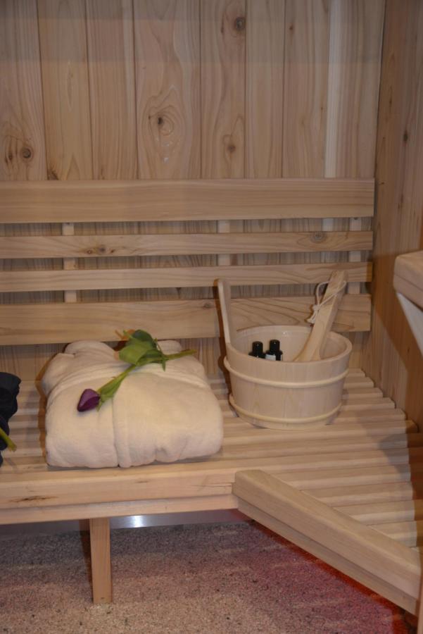 Eifel Kate, Relaxen Mit Sauna Und Whirlpool Dahlem  المظهر الخارجي الصورة