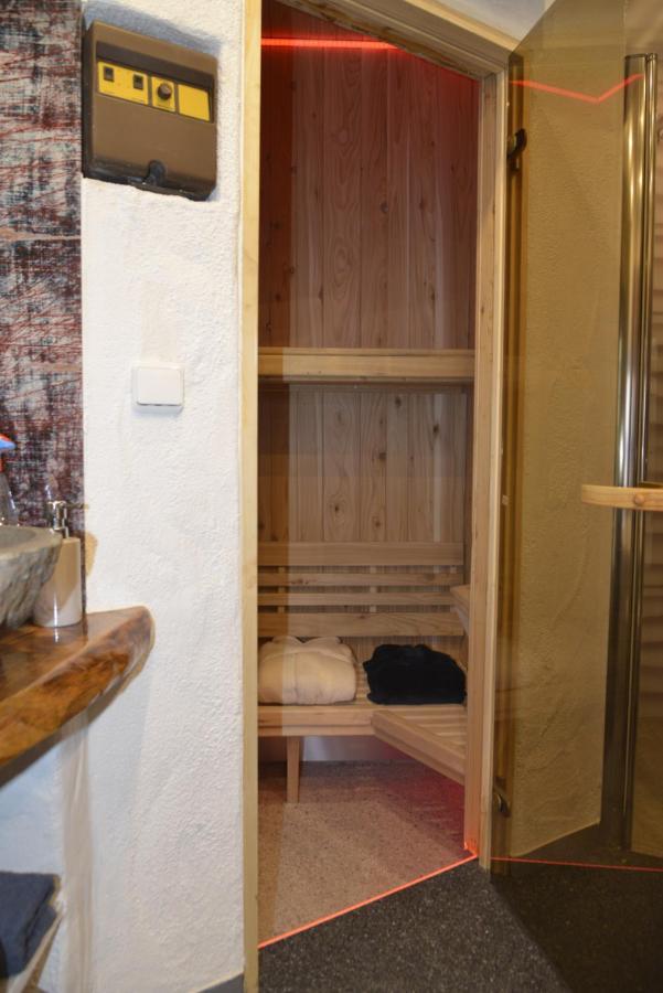 Eifel Kate, Relaxen Mit Sauna Und Whirlpool Dahlem  المظهر الخارجي الصورة